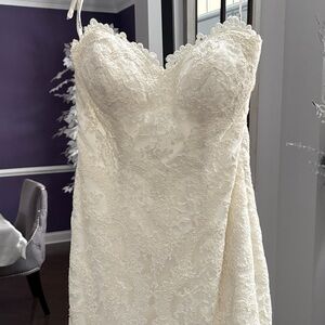 Stella York Cream Lace Wedding Dress